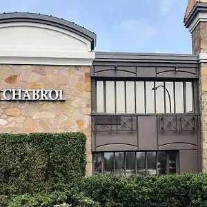 Hotel Le Chabrol & Montreal